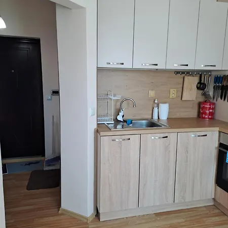 уютен при нели Apartamento Varna